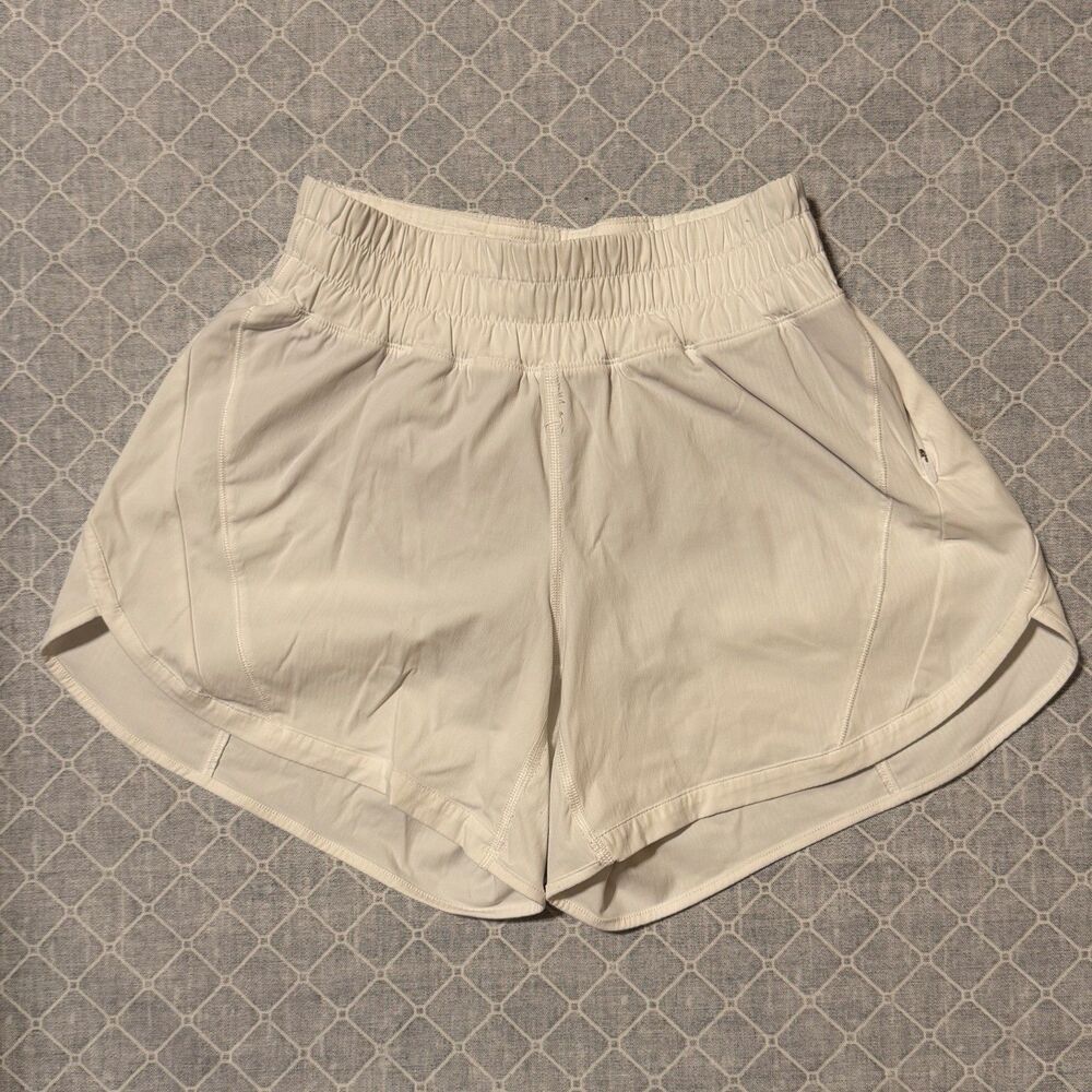 Lululemon Hotty Hot Shorts Women Lightweight Solid White Drawstring 5” insm Sz 4
